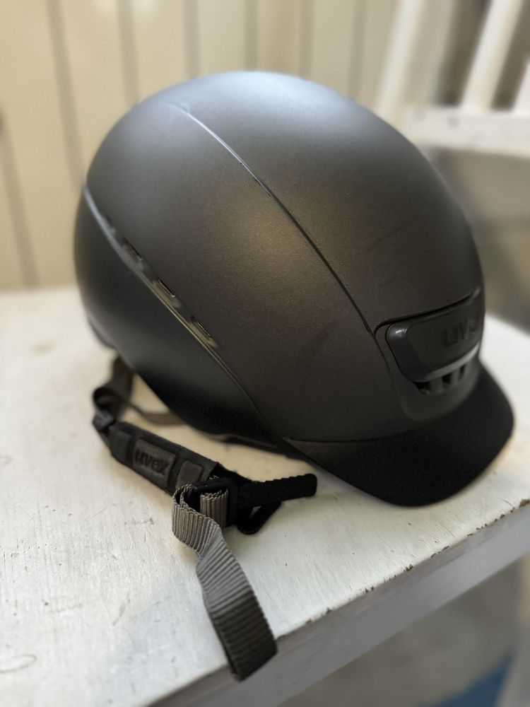 Kask jeździecki Uvex