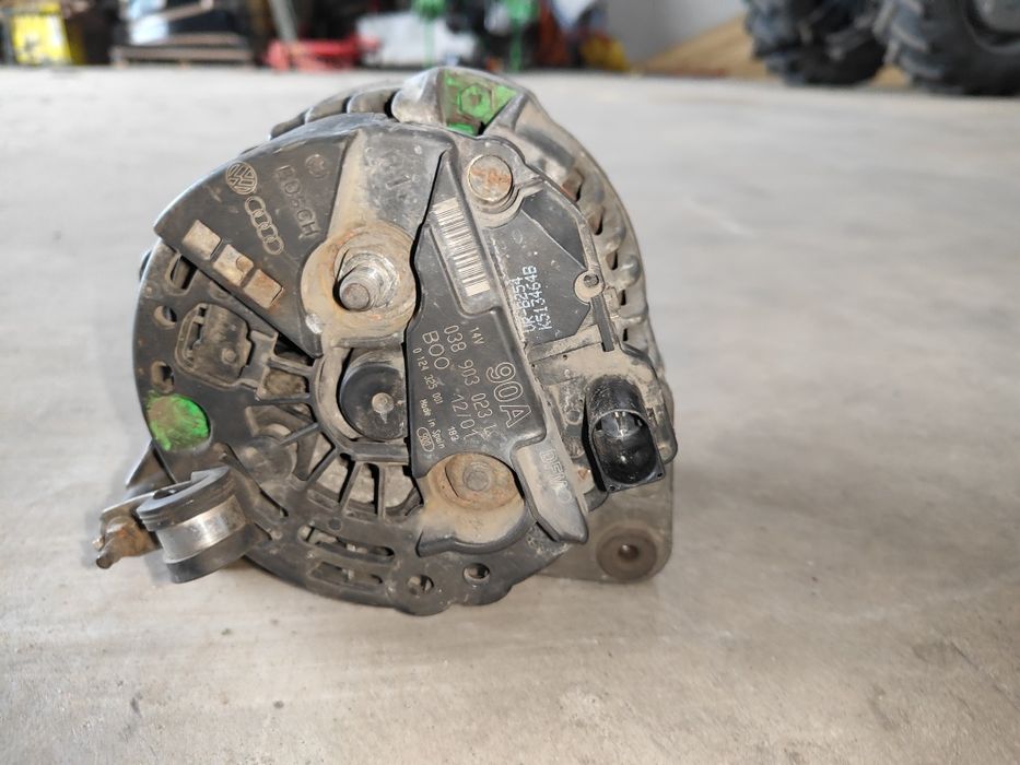 Golfy Bora Leon a3 Fabia Ibiza III  alternator 90A 038.903.023L