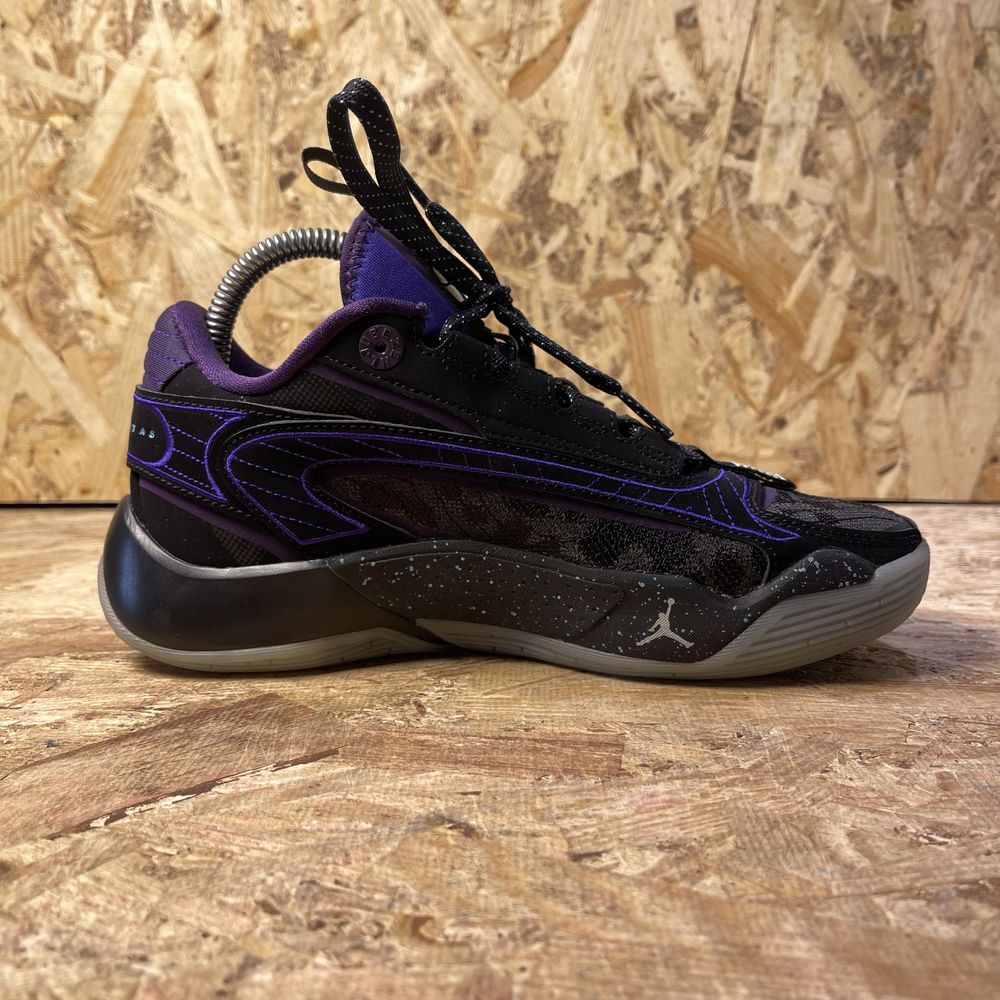 Жіночі кросівки Jordan Luka 2 "Space Hunter" (DZ3498-001)