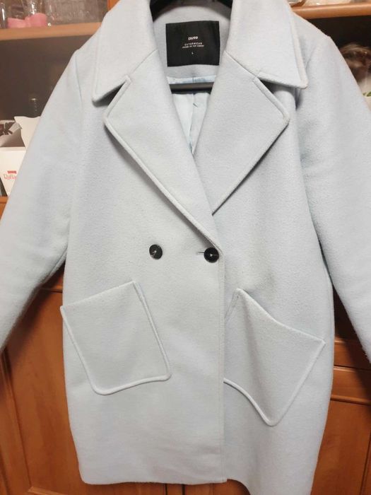 Błękitny krótki dwurzędowy płaszczyk  Croop z flauszu