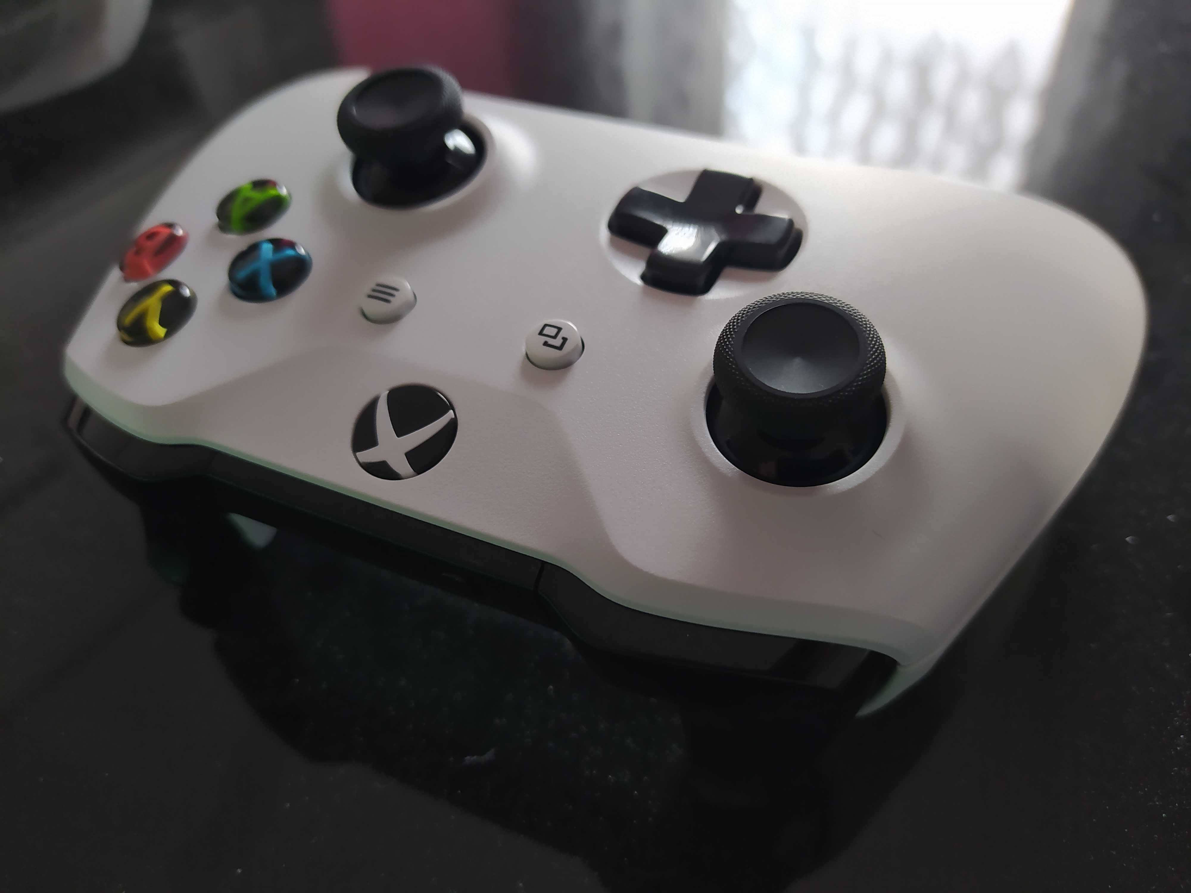 Pad kontroler do gier konsoli Xbox one series biały Nowy