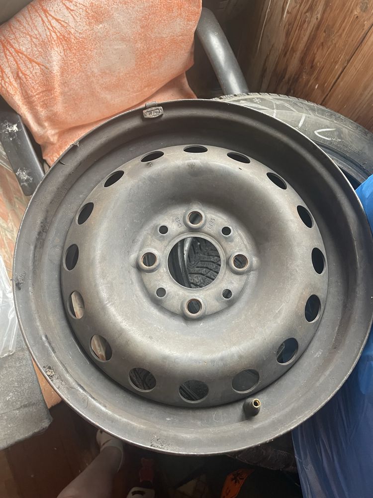 Продам диски под резину R13