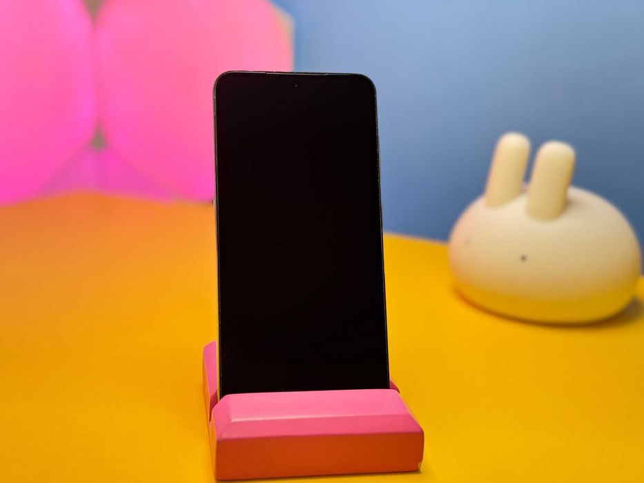 Смартфон Samsung Galaxy S23 8/128GB Black (148203) Б/У З ГАРАНТІЄЮ