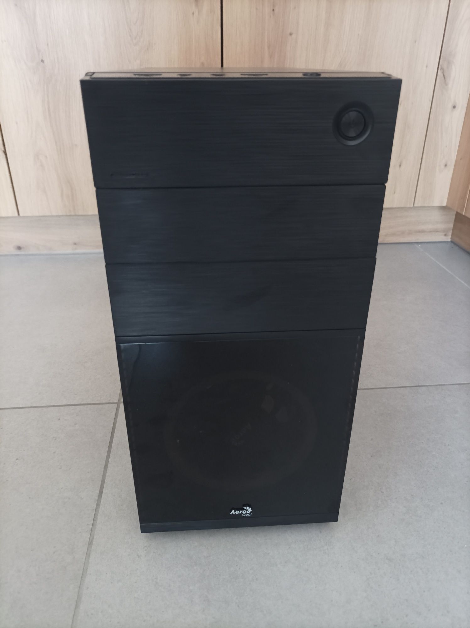 Obudowa komputera Aerocool CS-105 Red