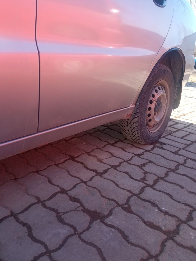 Део Sens 2007 року