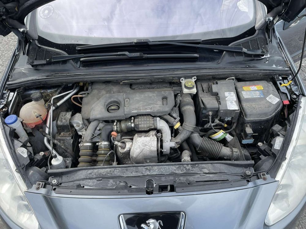 Продається пежо 308sw 2011 року
