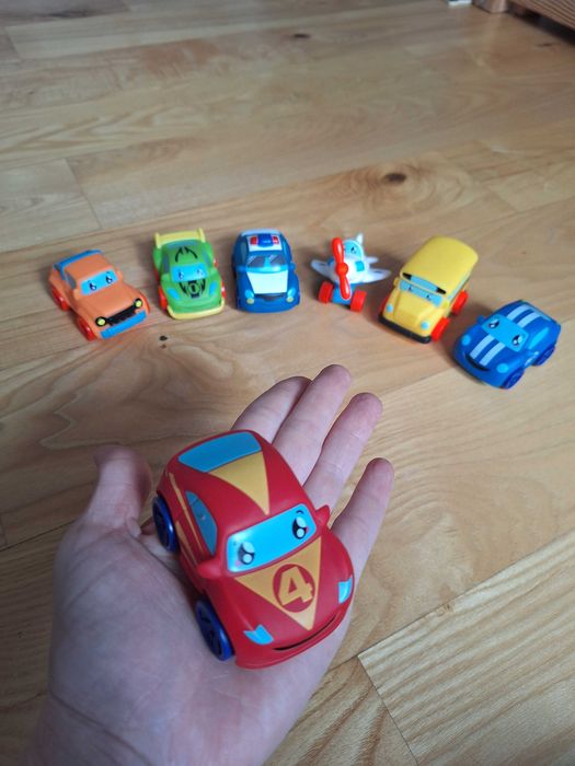 Pierwsze samochodziki gumowe