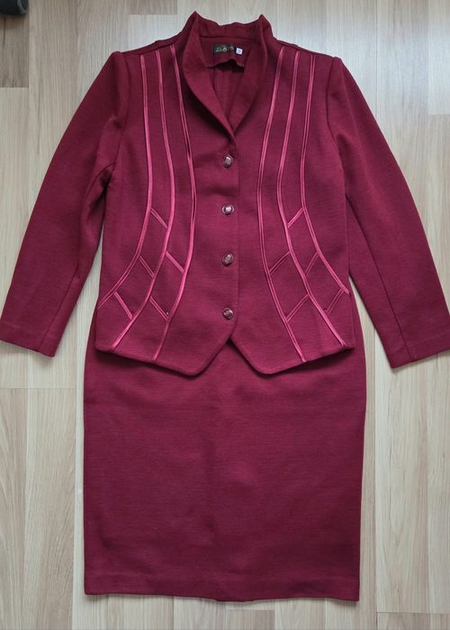 Жіночий костюм шерсть