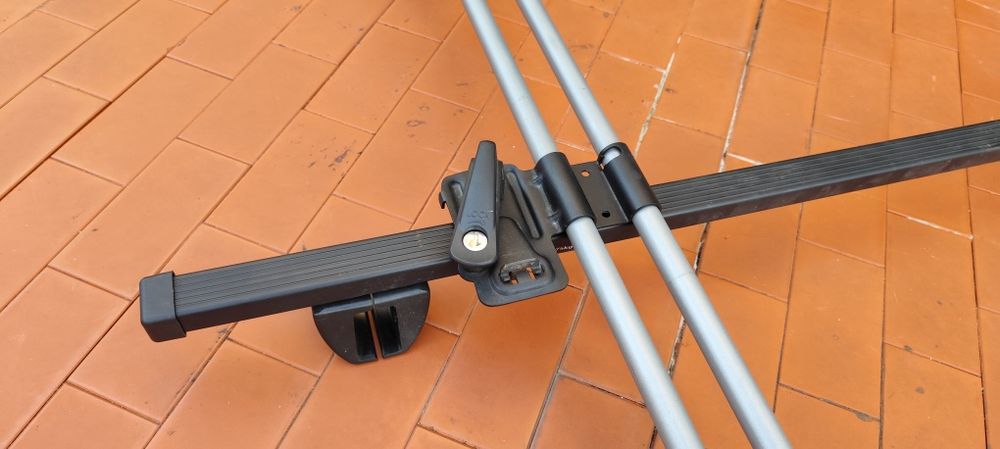 Suporte bicicleta THULE + Barras de tejadilho Cruz