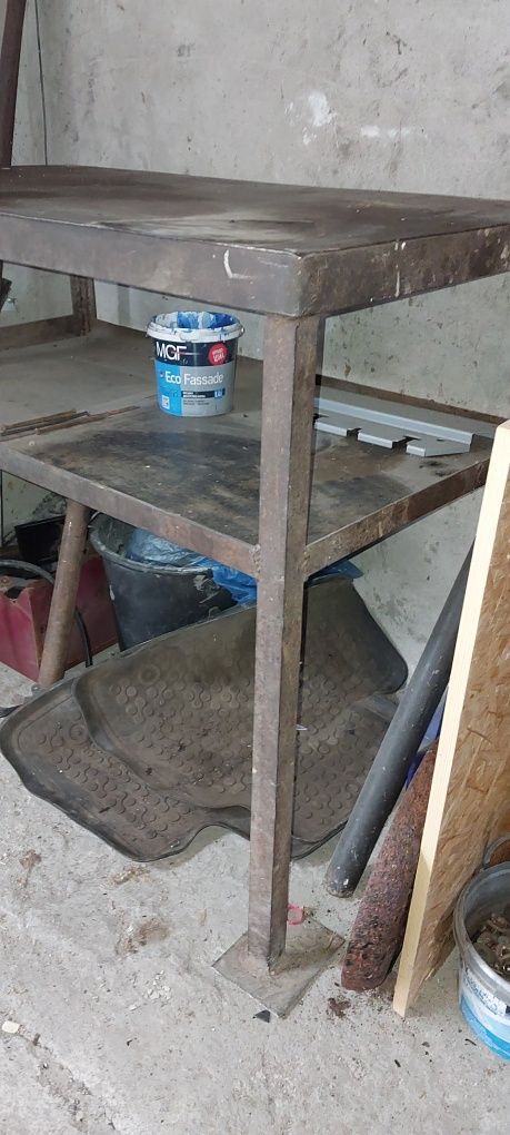 Стол слесарный железный