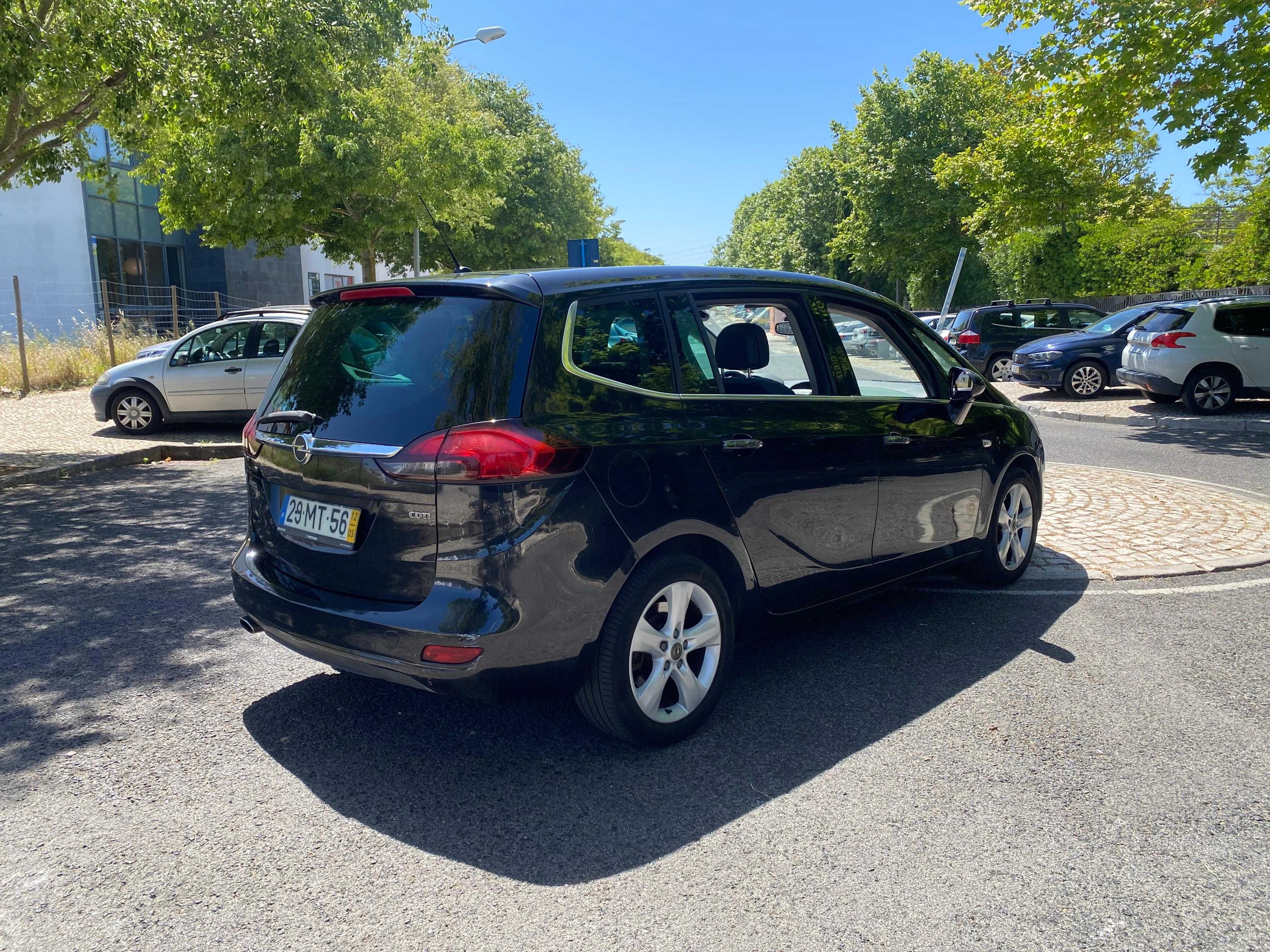 Opel Zafira 2.0 Diesel – 2012 | Excelente, Familiar e Confortável