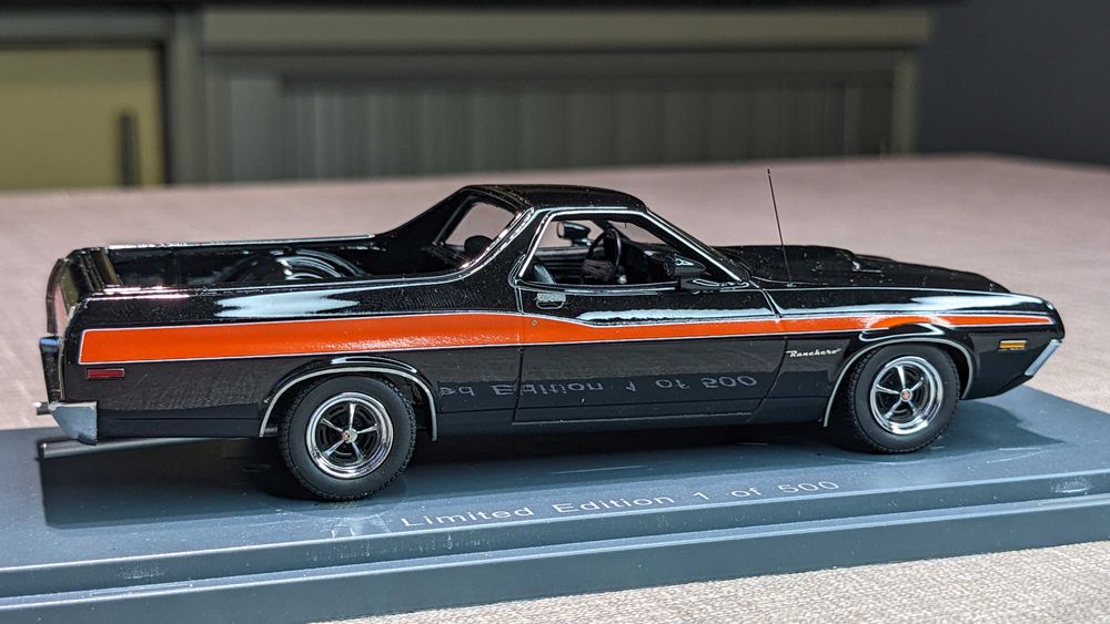 1:43 Ford Ranchero GT Black 1972 American Excellence / Neo Models