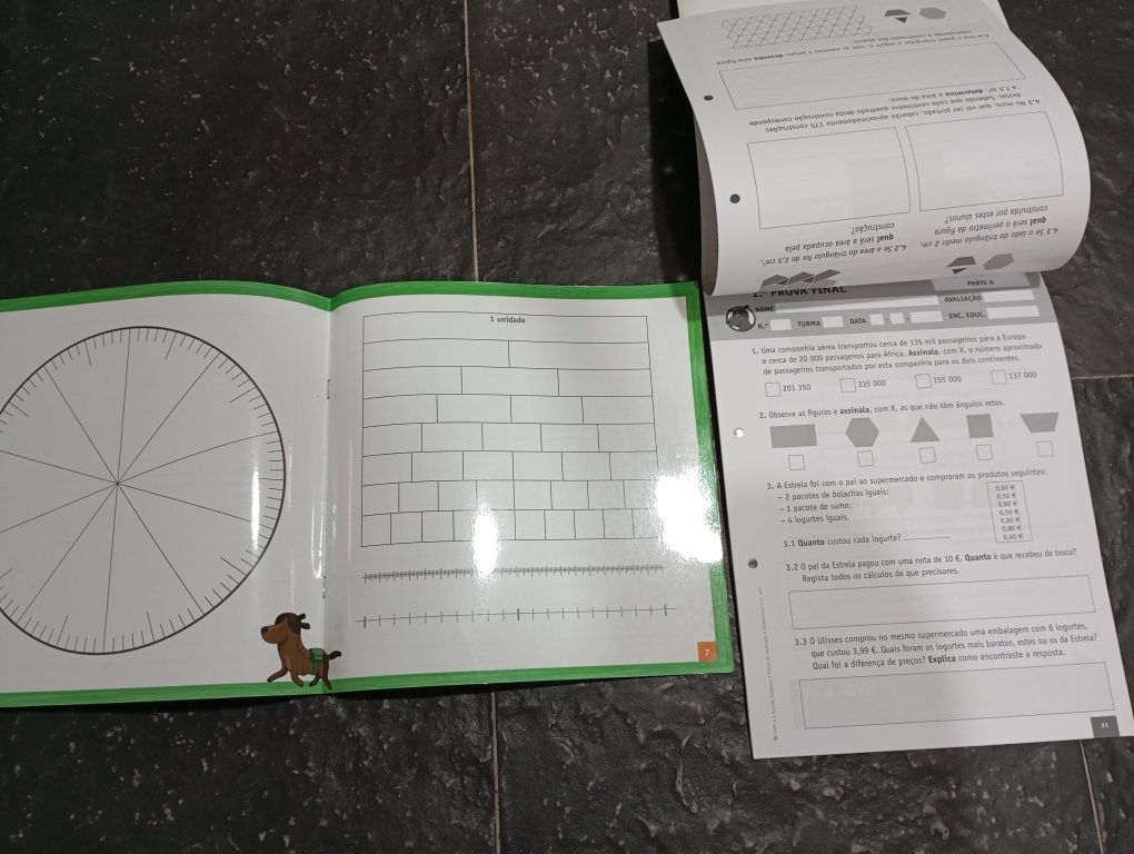 Livros escolares de matemática