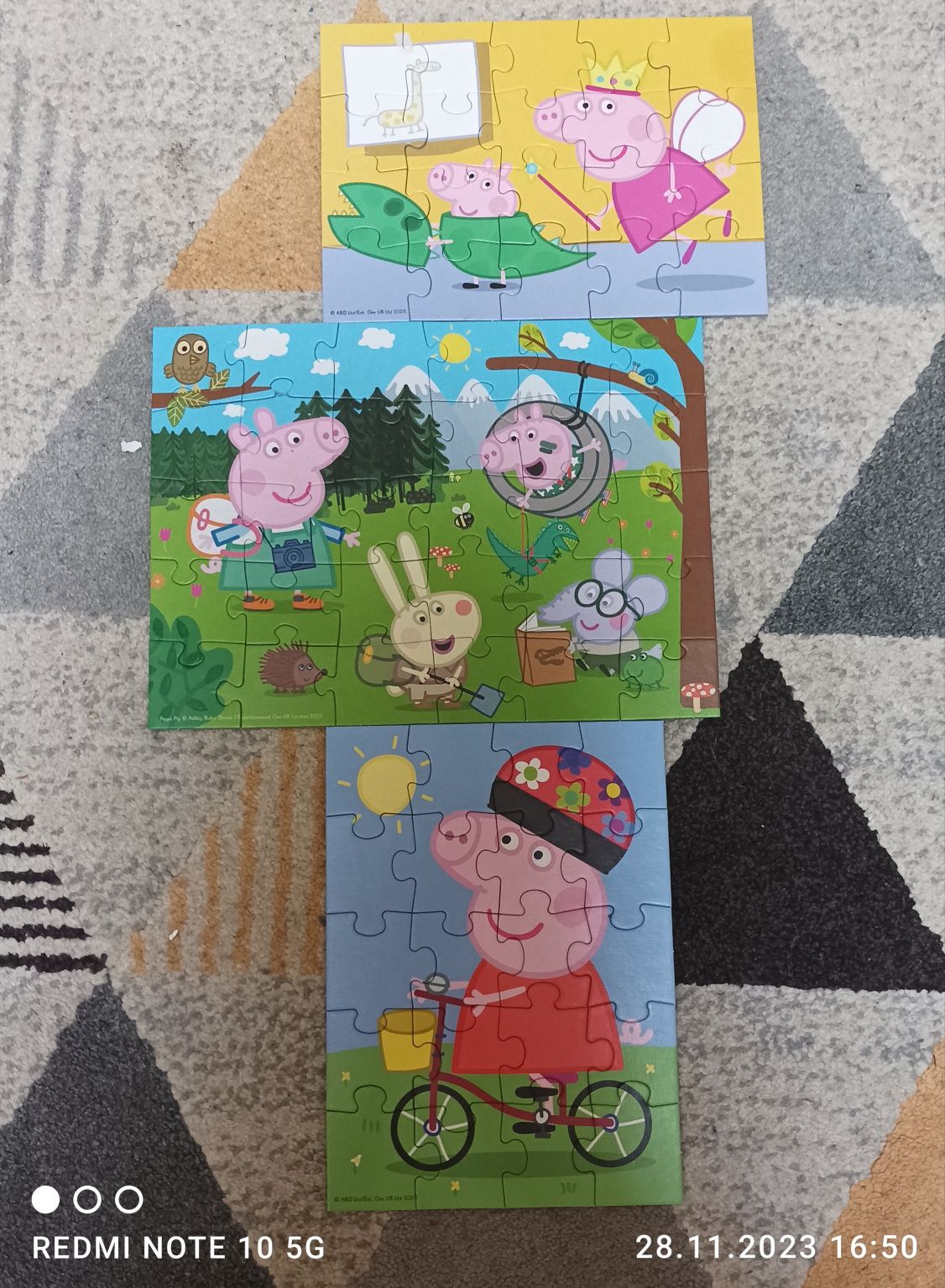 Zestaw puzzli Świnka Peppa