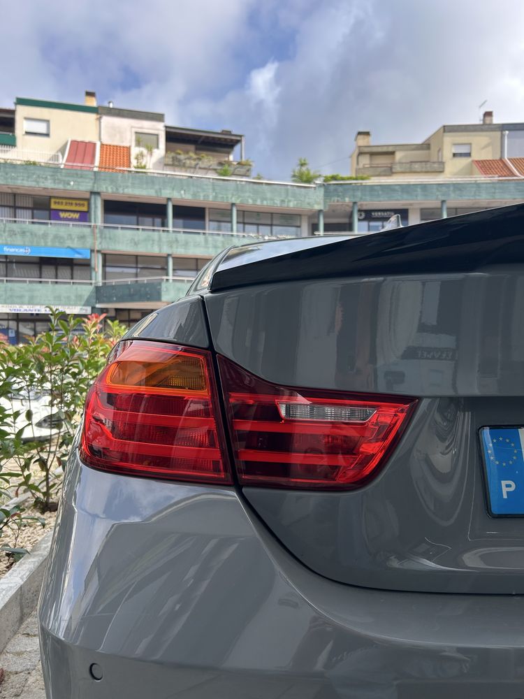 Farois traseiros BMW F32