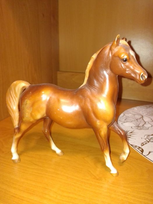 Лошадь фирмы Бреер