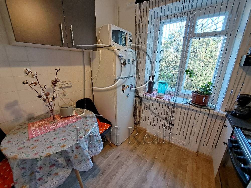 Продаж 2 кімн. квартири проспект Повітряних сил/Воздухофлотский пр-т 7