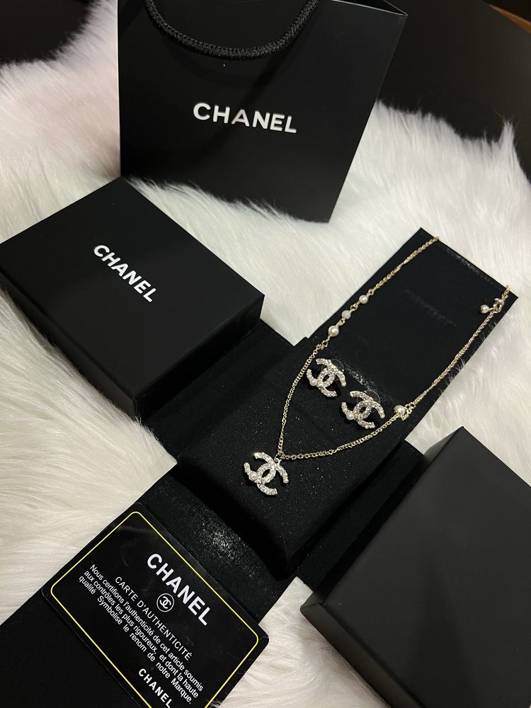 Chanel komplet biżuterii naszyjnik+kolczyki z opakowaniami nowy!!