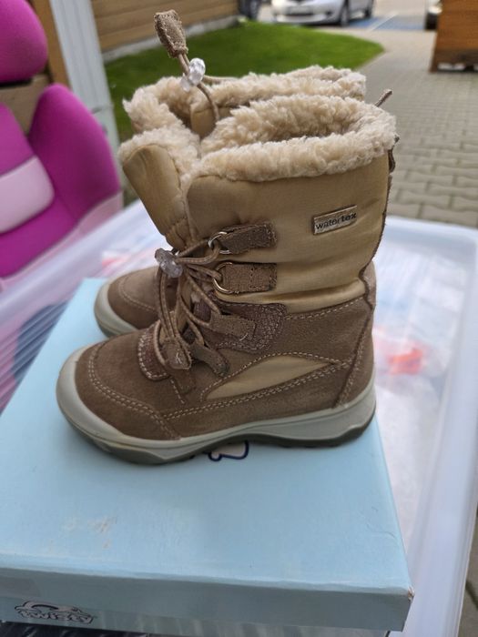 Zimowe buty dziecięce