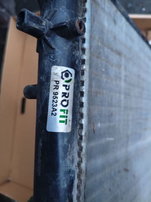 Радиатор охлаждения Profit PR9523A2 VW, audi, skoda, seat под ремонт