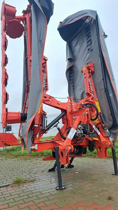 Zestaw Kosiarek KUHN, MOTYL , szer. rob. 8,8 m nie Krone