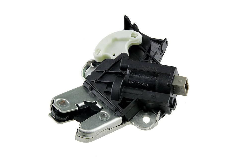 Замок кришки багажника VW Passat B6 Audi A4 B7 B8 седан
