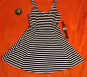 Sukienka letnia damska w paski H&M Divided m 38 s 36