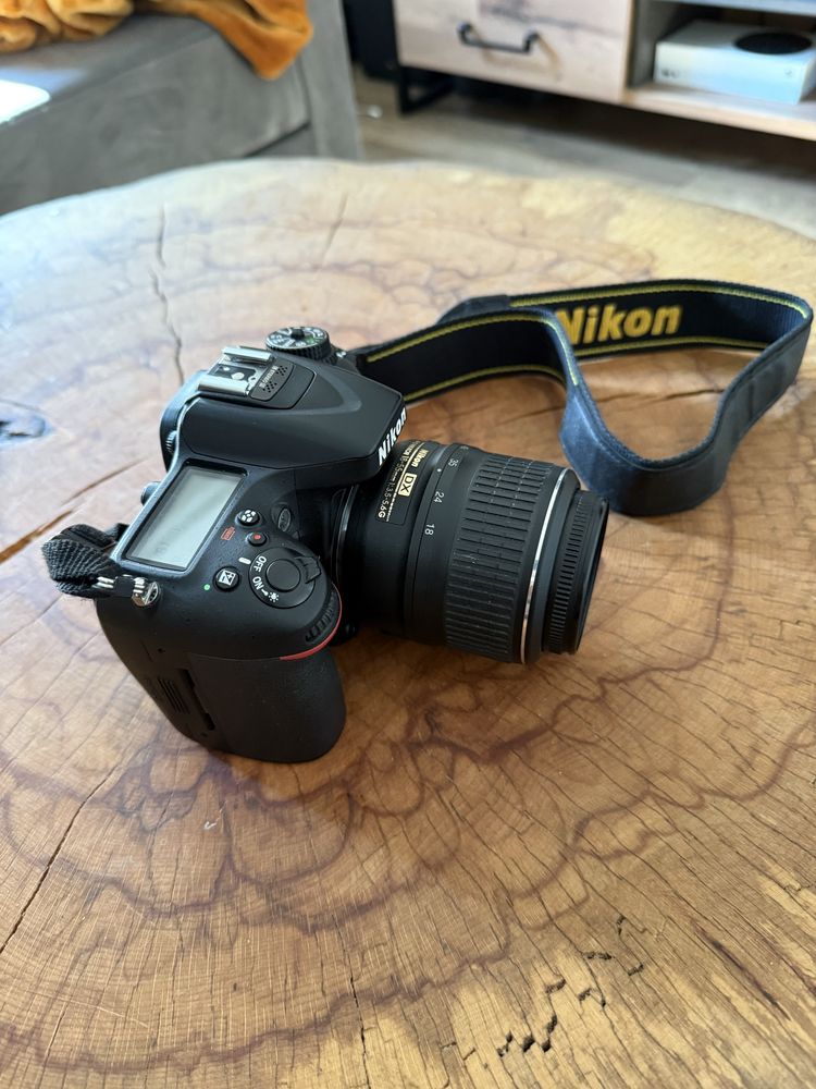 Nikon D7100 + obiektyw Nikon DX AF-S NIKKOR 18-55 1:3.5-5-6G