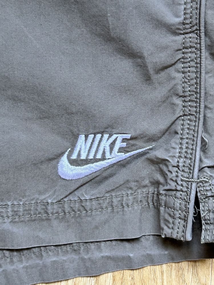 Шорти від бренду Nike