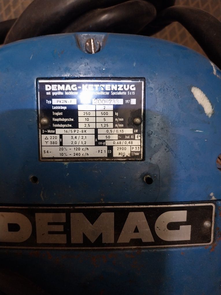 Wyciągarka łańcuchowa Demag - kattenzuzuc
