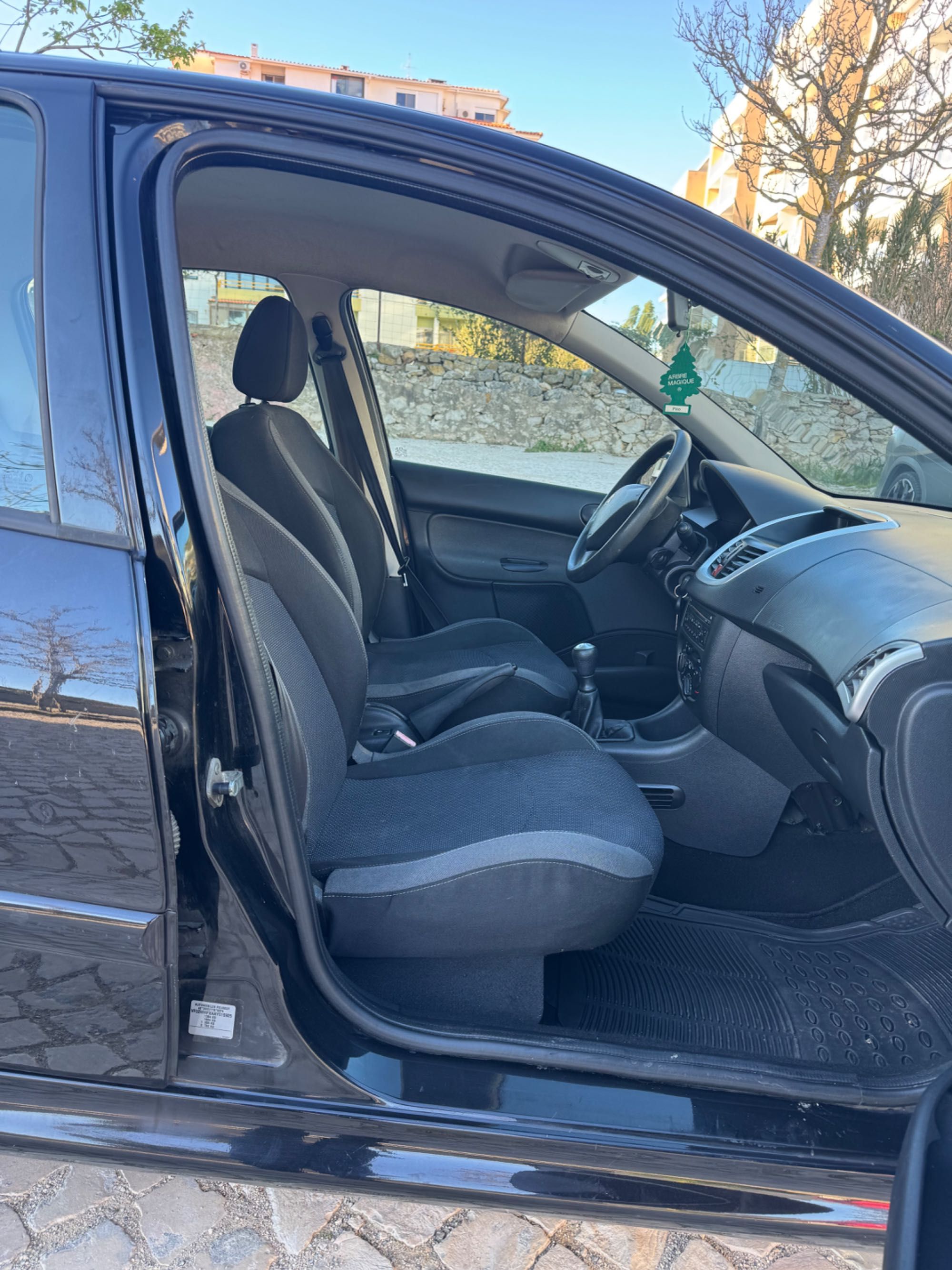 Peugeot 206 + 1.1 gasolina 60 CV Nacional