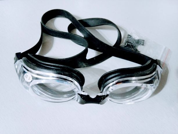 Gogle pływackie - okulary do pływania z korektą wzroku