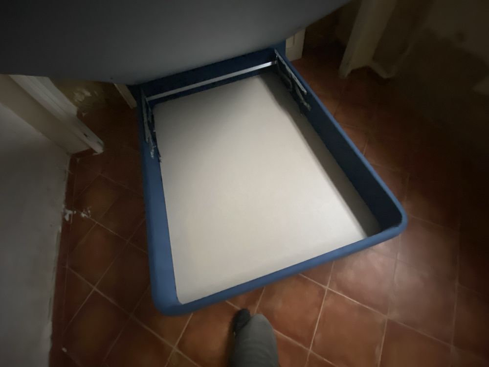 Sommier com arrumação 1,40X2,00m e cabeceira