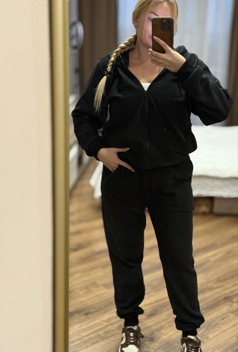 Спортивный женский костюм тёплый