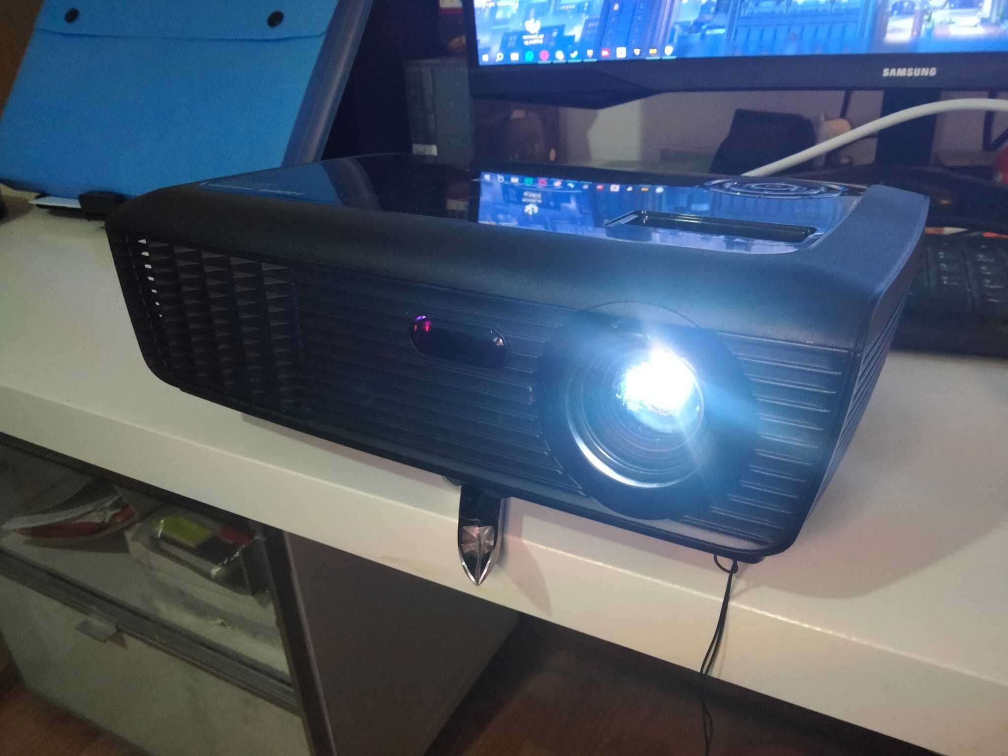 Projetor Optoma HD600X-LV | Como Novo | 120€ (com Bolsa + Cabos)
