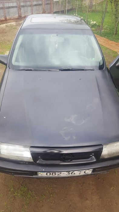 Opel Vectra A 1.8 93-й рік поТ/П на ходу обмін на мото на обмін не їду