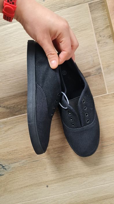 Buty do szkoły - tenisówki czarne r. 37