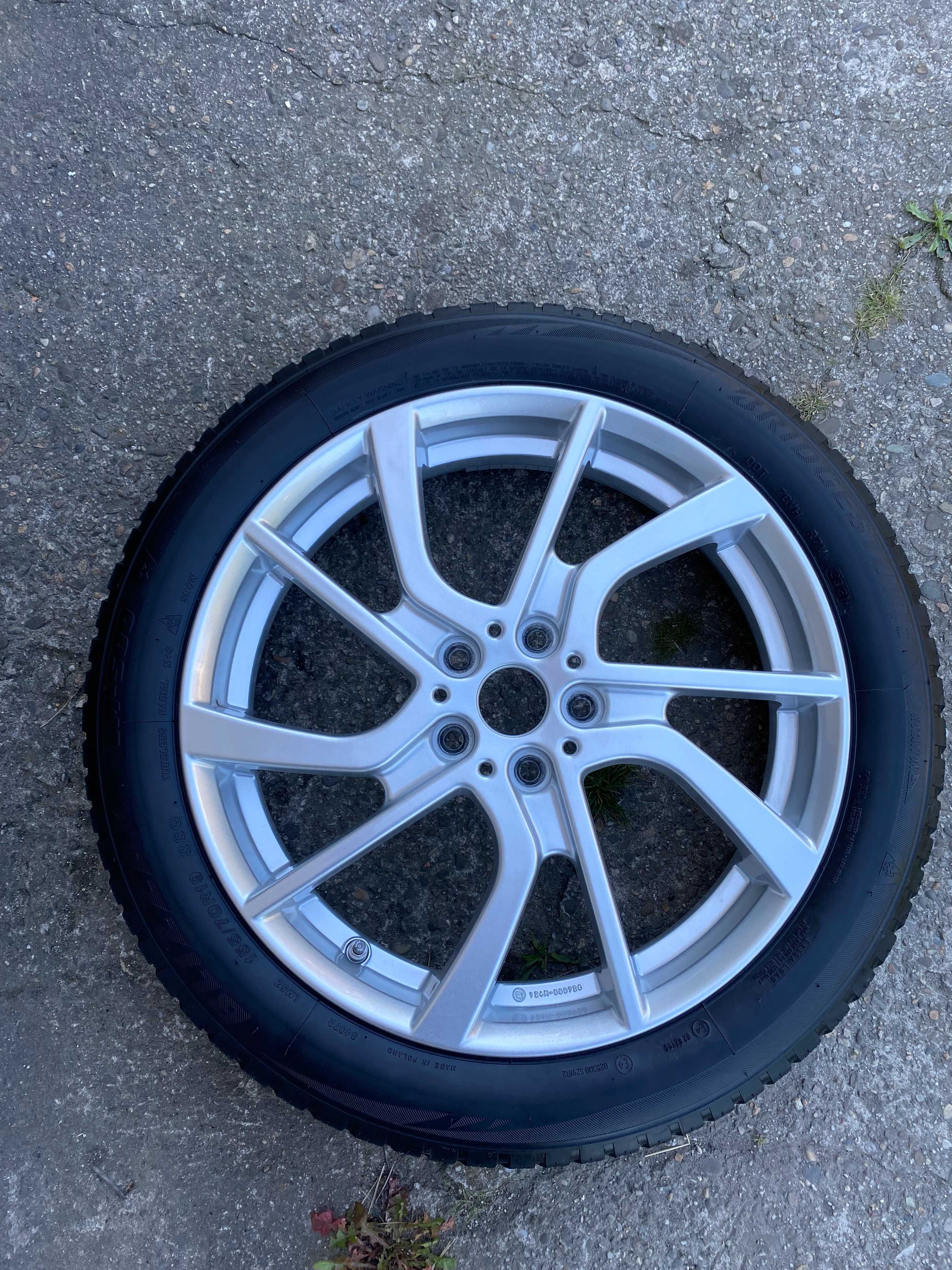 Felgi z oponami zimowymi do BMW i3s (BROCK 5.0x19 5x112)
