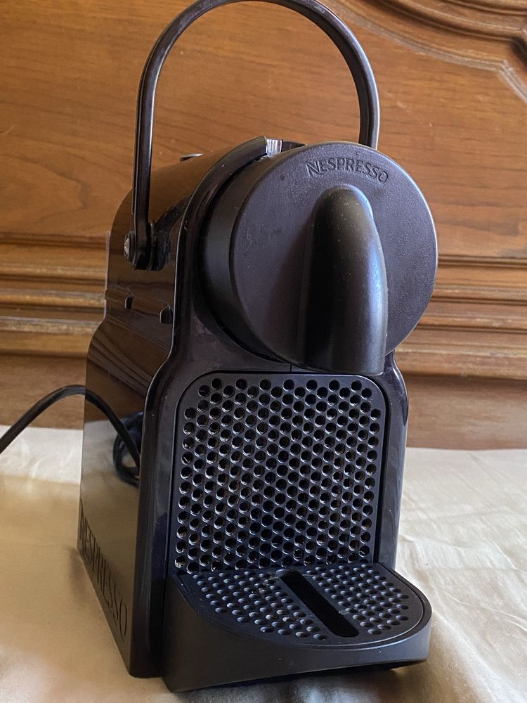 Vendo maquina de cafe NESPRESSO