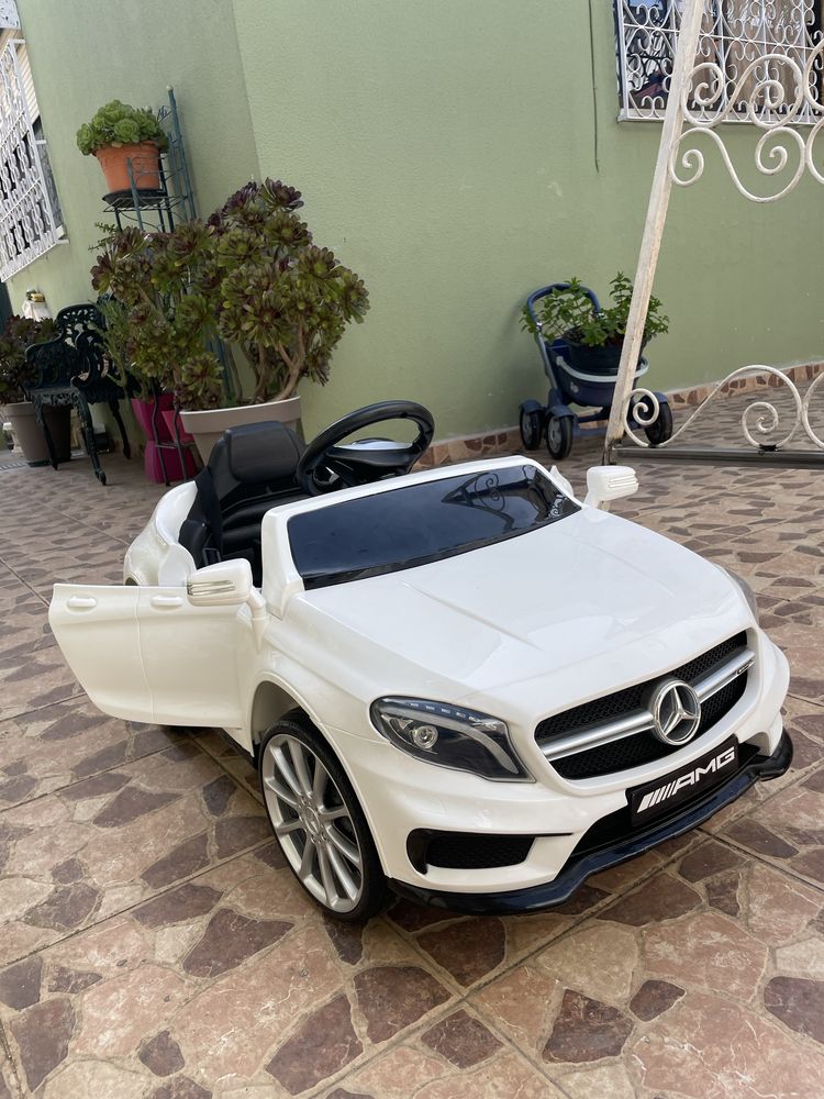 Mercedes para Criança