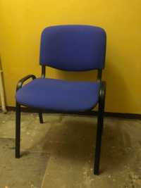 krzesło  niebieska tapicerka