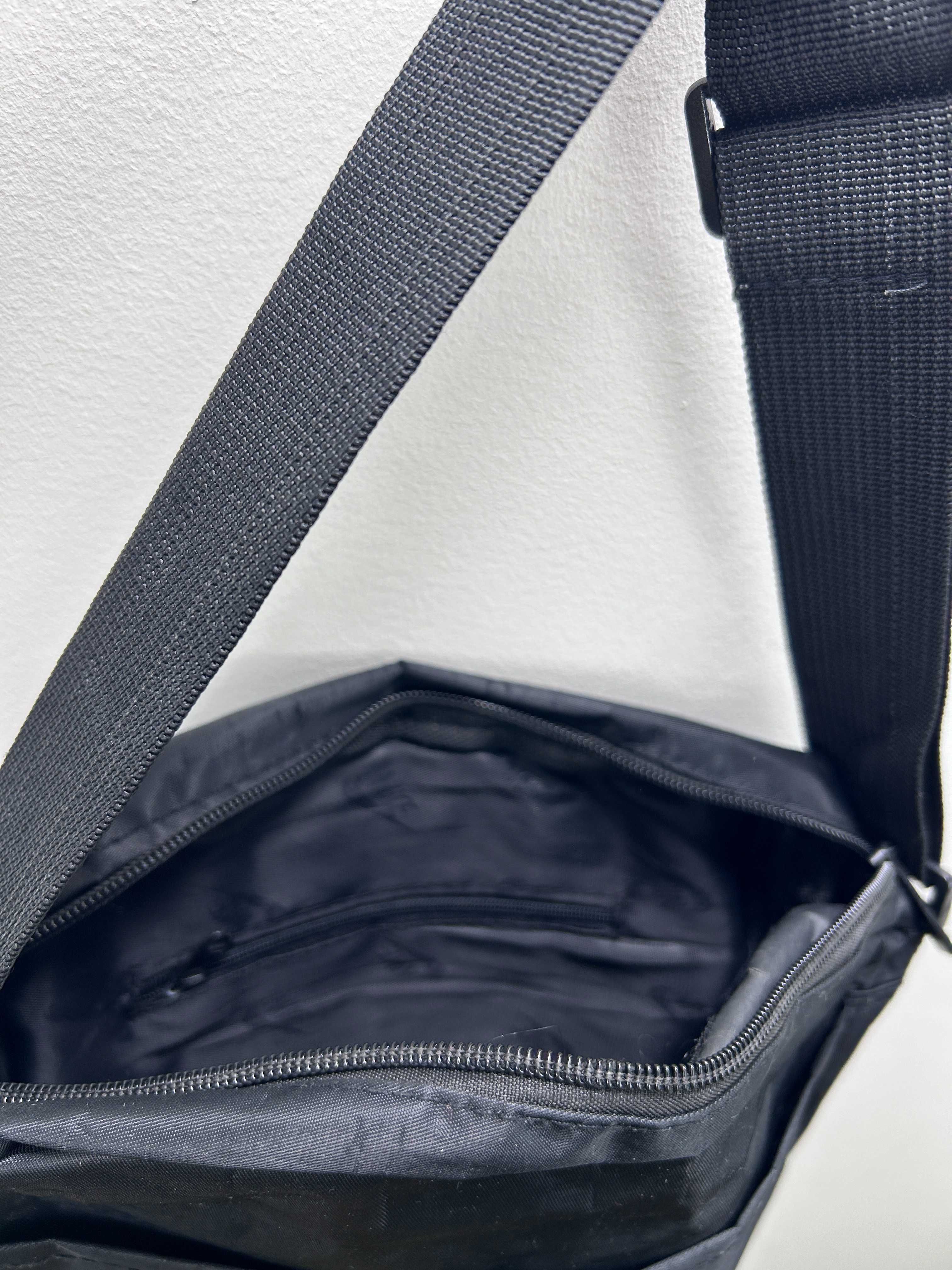 Y2K unisex nike multicompartment utilities messenger