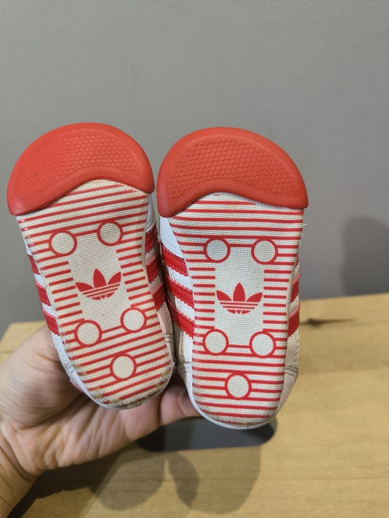 Niechodki adidas 18 chłopięce unisex