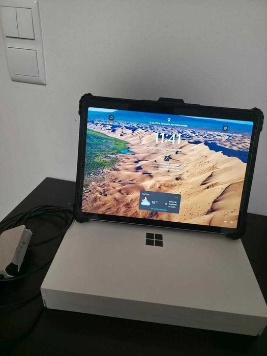 Microsoft surface pro 11h Edition 256GB 16GB ram