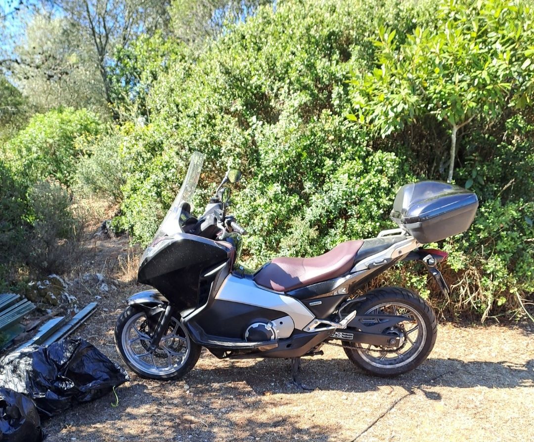 Honda integra 700