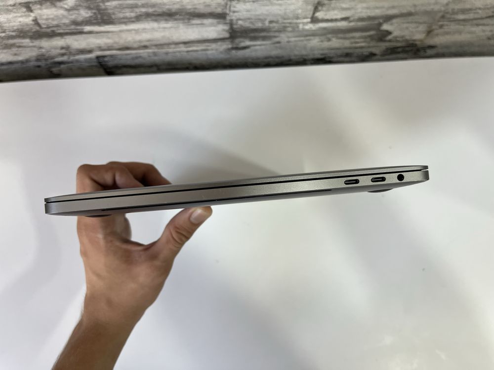 macbook pro 2017 touchbar