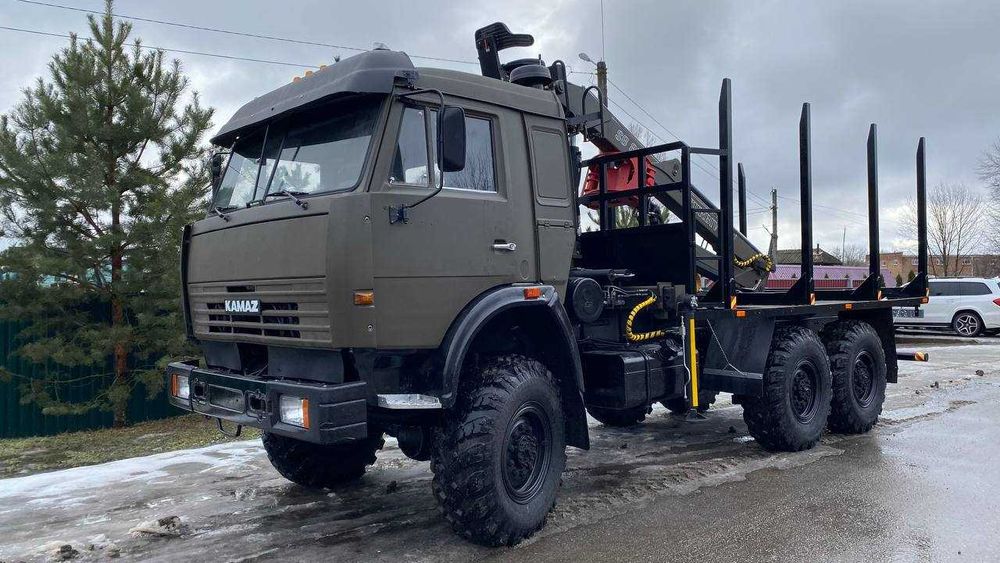КАМАЗ 4310, лісовоз із маніпулятором
