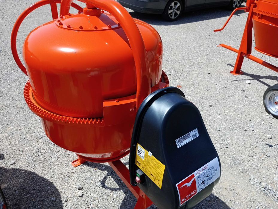 Nowa Betoniarka wolnospadowa  ALTRAD Gwarancja 230V