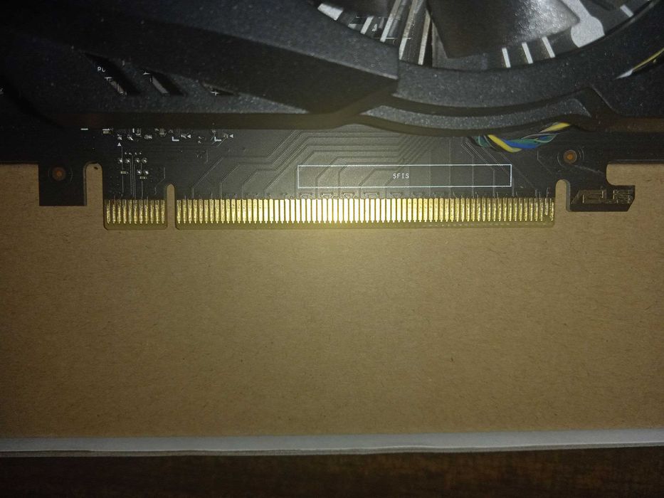 ASUS Phoenix GeForce GTX 1050 Ti с 4 ГБ памяти