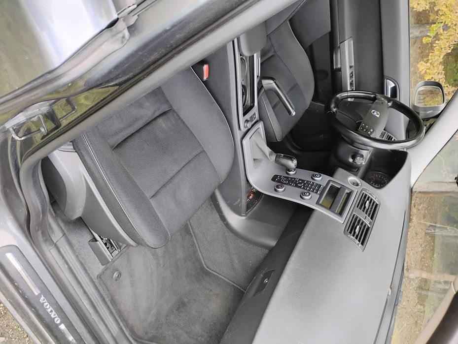 Volvo v50 w Bardzo dobrym stanie tanio !